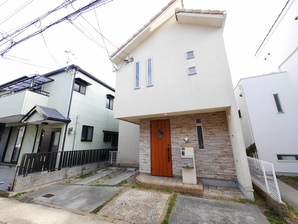 薬師通3丁目戸建の外観|眺望良好（2階から大阪湾が見えます）♪