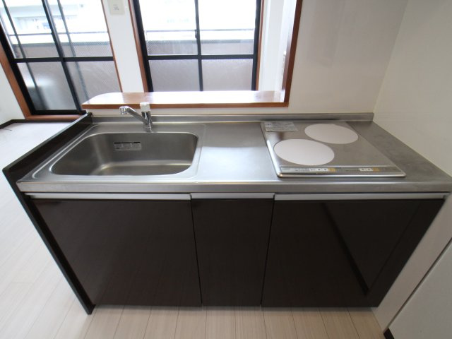 シュテルン ハイムのキッチン|キッチンでお料理をお楽しみください