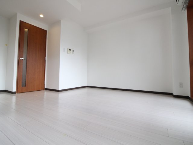 シュテルン ハイムの洋室|広々とした洋室です