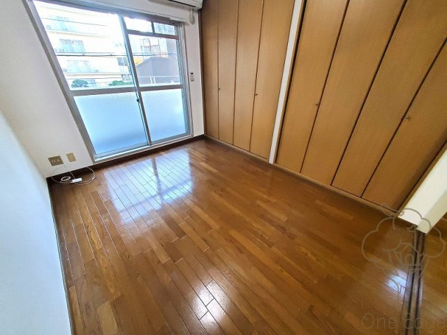 サンライズ菅栄の寝室