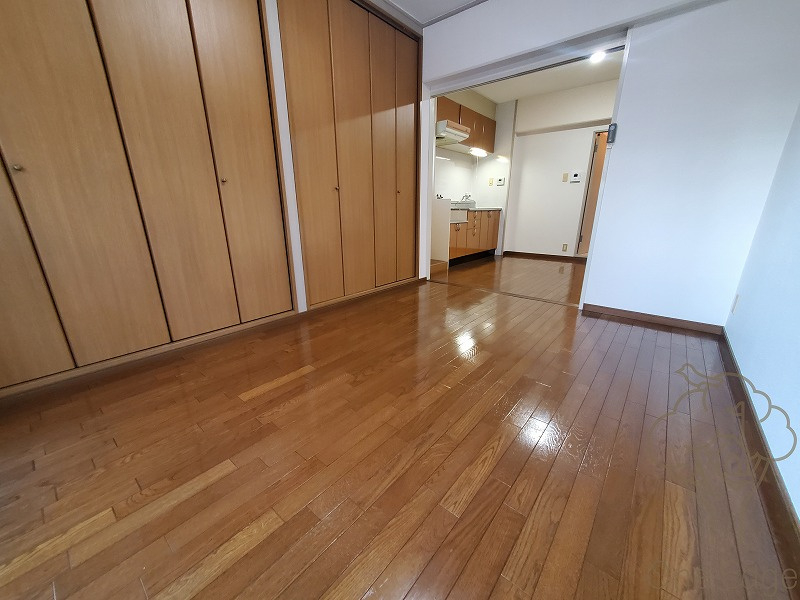 サンライズ菅栄の寝室