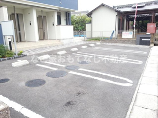 【駐車場】