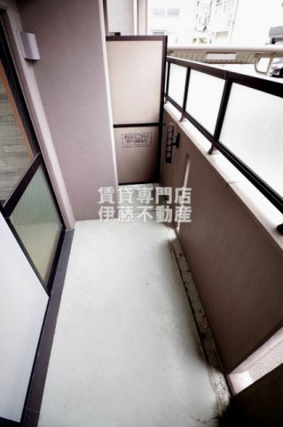 オンディーヌ花の木のバルコニー