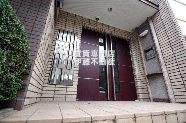 オンディーヌ花の木のエントランス