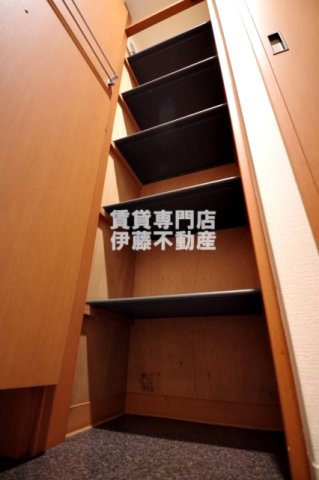 オンディーヌ花の木のその他|シューズボックス