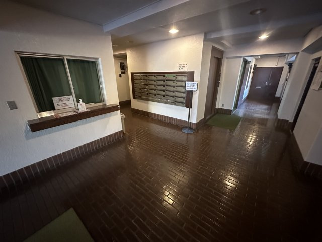 朝日第二中目黒マンションのロビー