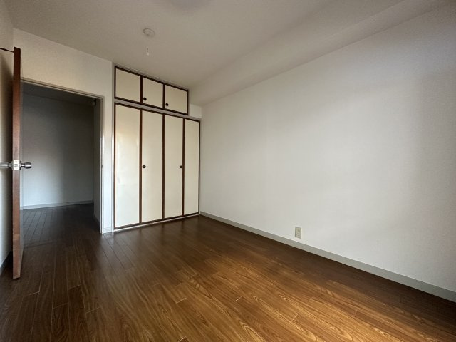 朝日第二中目黒マンションの寝室