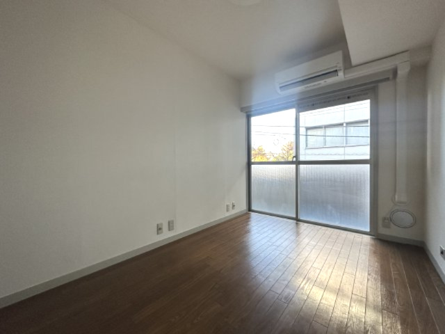 朝日第二中目黒マンションの洋室