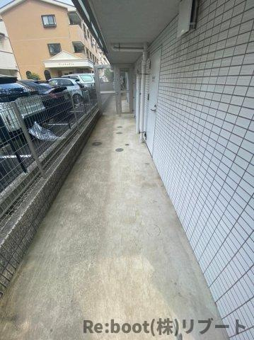 レオ四拾八番館のその他