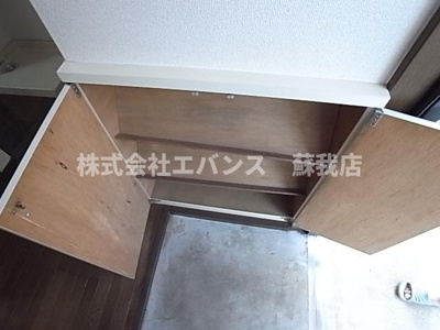 【エントランス】 | ラブリーローズ | 落ち着いたエントランスです