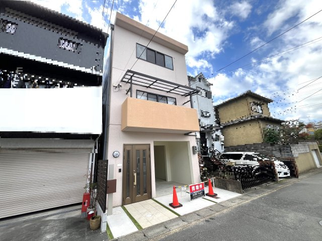 人気のリノベーション物件●丈夫な鉄筋コンクリート造５ＬＤＫ●駐車２台ＯＫ●即入居可●伏見区日野岡西町の外観|外観