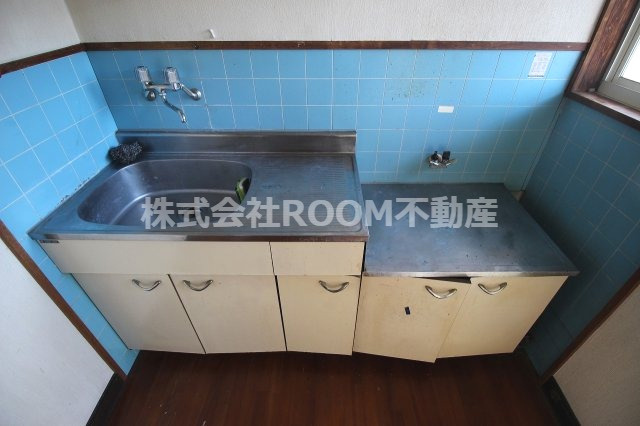 森コーポのキッチン|コンパクトなキッチンで掃除もラクラク