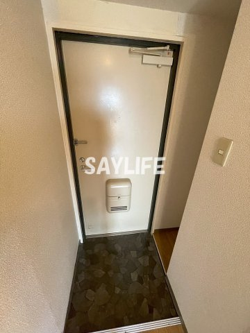 Mプラザ城東六番館の玄関