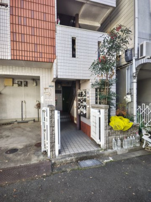 【エントランス】 | すずらんハイツ河北 | 毎日通るエントランスはこのようになっています