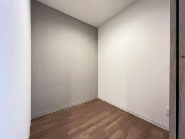 プレサンスNEO九条ディアシスの洋室