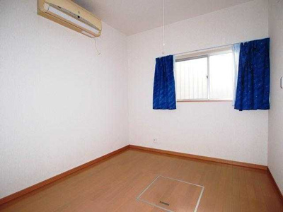 【居間・リビング】 | 三和町２丁目戸建