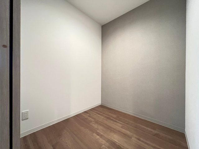 プレサンスNEO九条ディアシスの洋室
