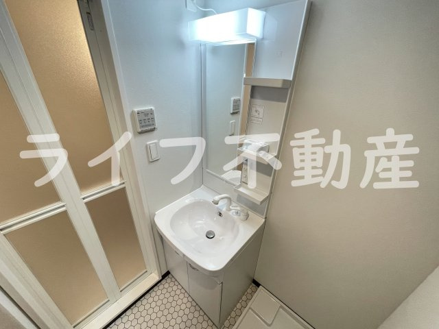 FELIZ GALAXYの独立洗面台|使いやすい独立洗面台です