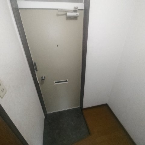 メゾンサンクの玄関