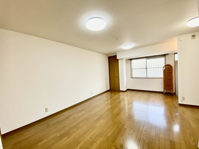 【洋室】 | マンションニューハマⅡ
