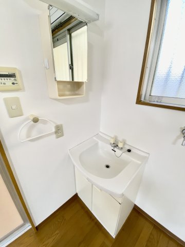 【独立洗面台】 | マンションニューハマⅡ