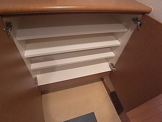 プレサンス新神戸の収納