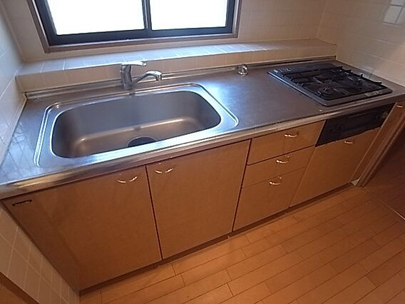 プレサンス新神戸のキッチン