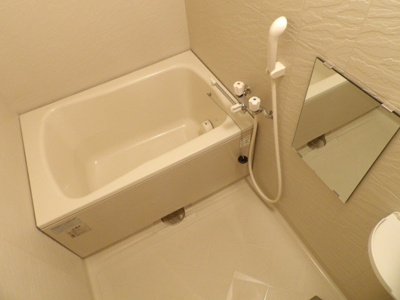 【浴室】 | メルヴェーユ城島