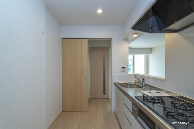 メゾンドリエールAのキッチン