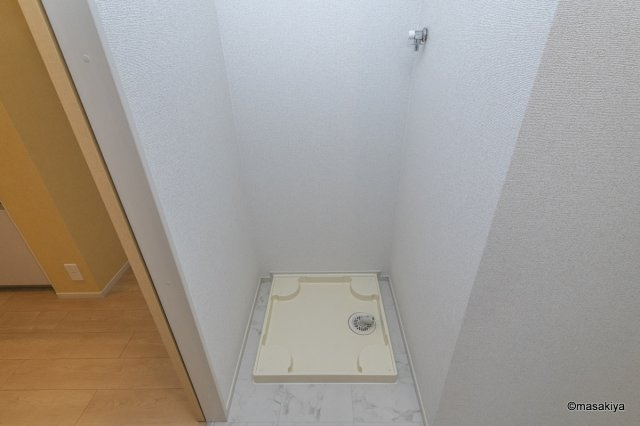 メゾンドリエールAの洗面所