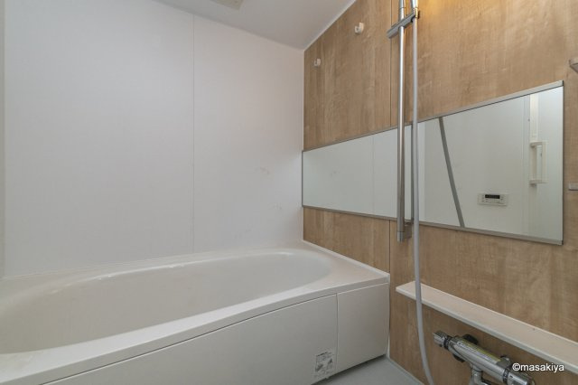 メゾンドリエールAの浴室