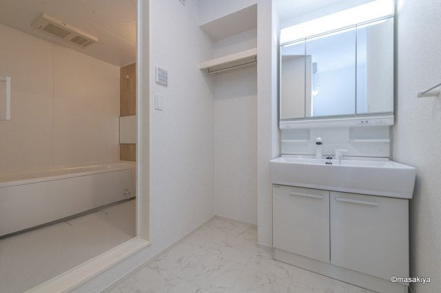 メゾンドリエールAの洗面所