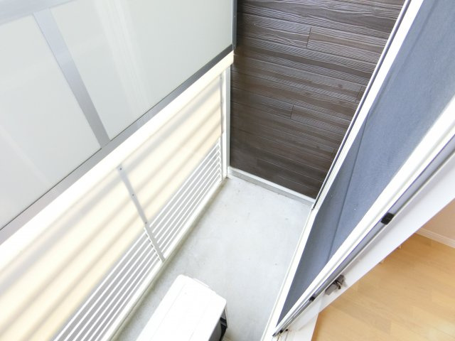 レオネクストＫＳＰＩＲＩＴ山桃のバルコニー