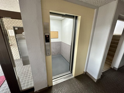 【その他共用部分】 | 【リフォーム済み】サンコーポ松波第二 | エレベーターは令和元年にリニューアルしており新しいです♪