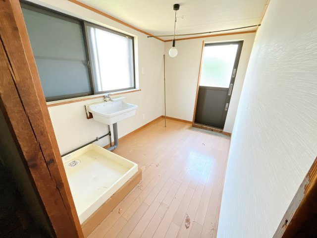 MINCA（猪根）の洗面所