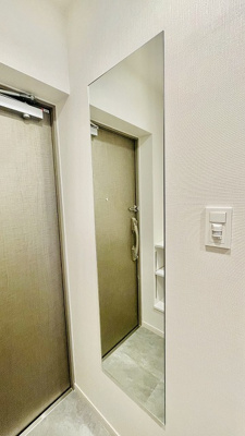 【玄関】 | スプランデイッド江坂DUE