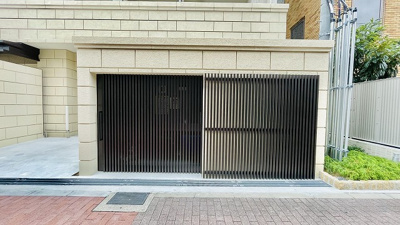 【エントランス】 | スプランデイッド江坂DUE