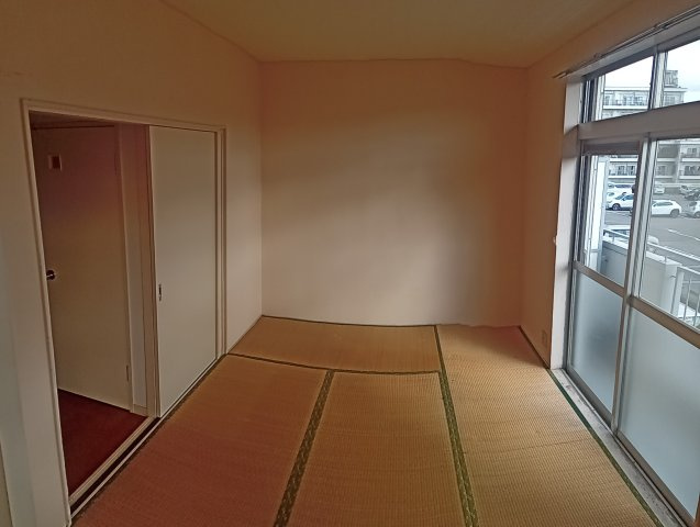第二メゾン但馬の和室|い草の香りが落ち着く素敵な和室です