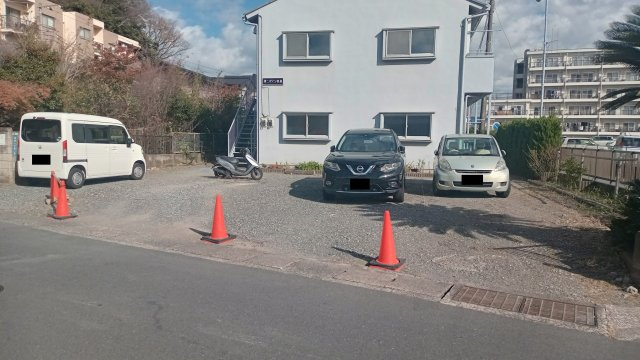 第二メゾン但馬の駐車場|駐車場に車を止められます