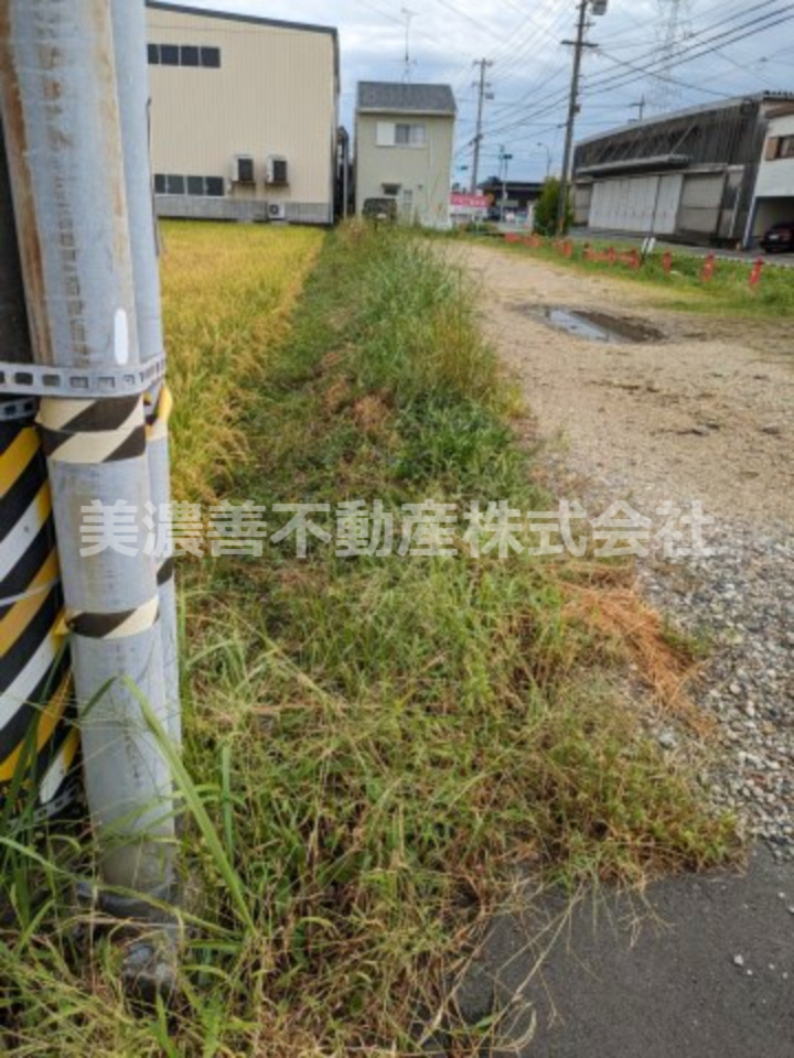 ６１７９９　羽島郡岐南町伏屋土地の外観