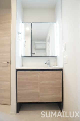 熊本市南区南高江１丁目のアパートの独立洗面台