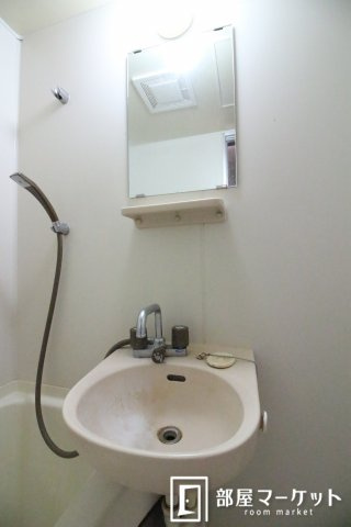 【洗面所】 | ＧＲＥＥＮ　ＨＩＬＬＳ　ＫＡＴＯＨ | 同型タイプ