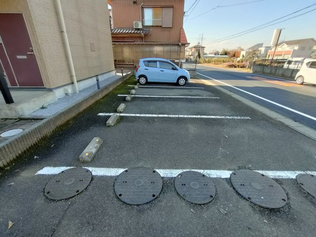 ミディの駐車場
