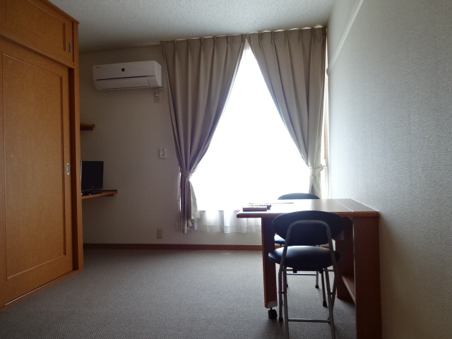 レオパレスグリスィーニヤの子供部屋