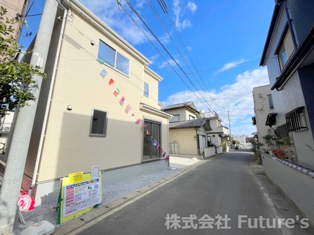 三郷市上彦名　新築戸建　全1棟の前面道路含む現地写真|前面道路含む現地写真です。