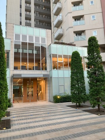 ザ大宮タワーズ　中古マンションの外観|前面道路含む外観　3路線利用可能！大宮駅徒歩8分！通勤通学・お買い物に便利です♪　　（2023年12月4日）撮影