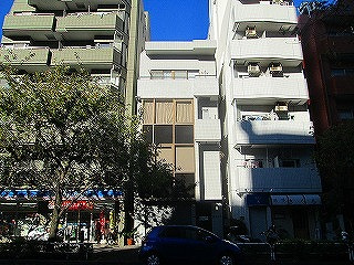 笠原ビルの外観