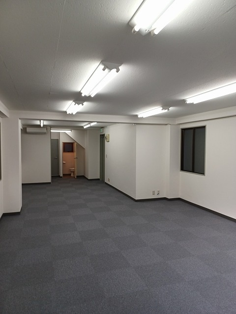 笠原ビルの内装