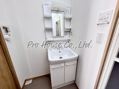 【洗面所】 | ラ・バーズ