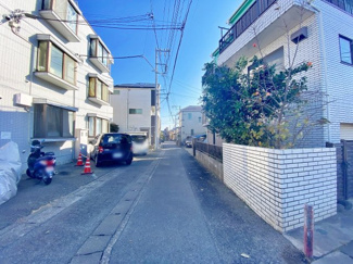 【前面道路含む現地写真】